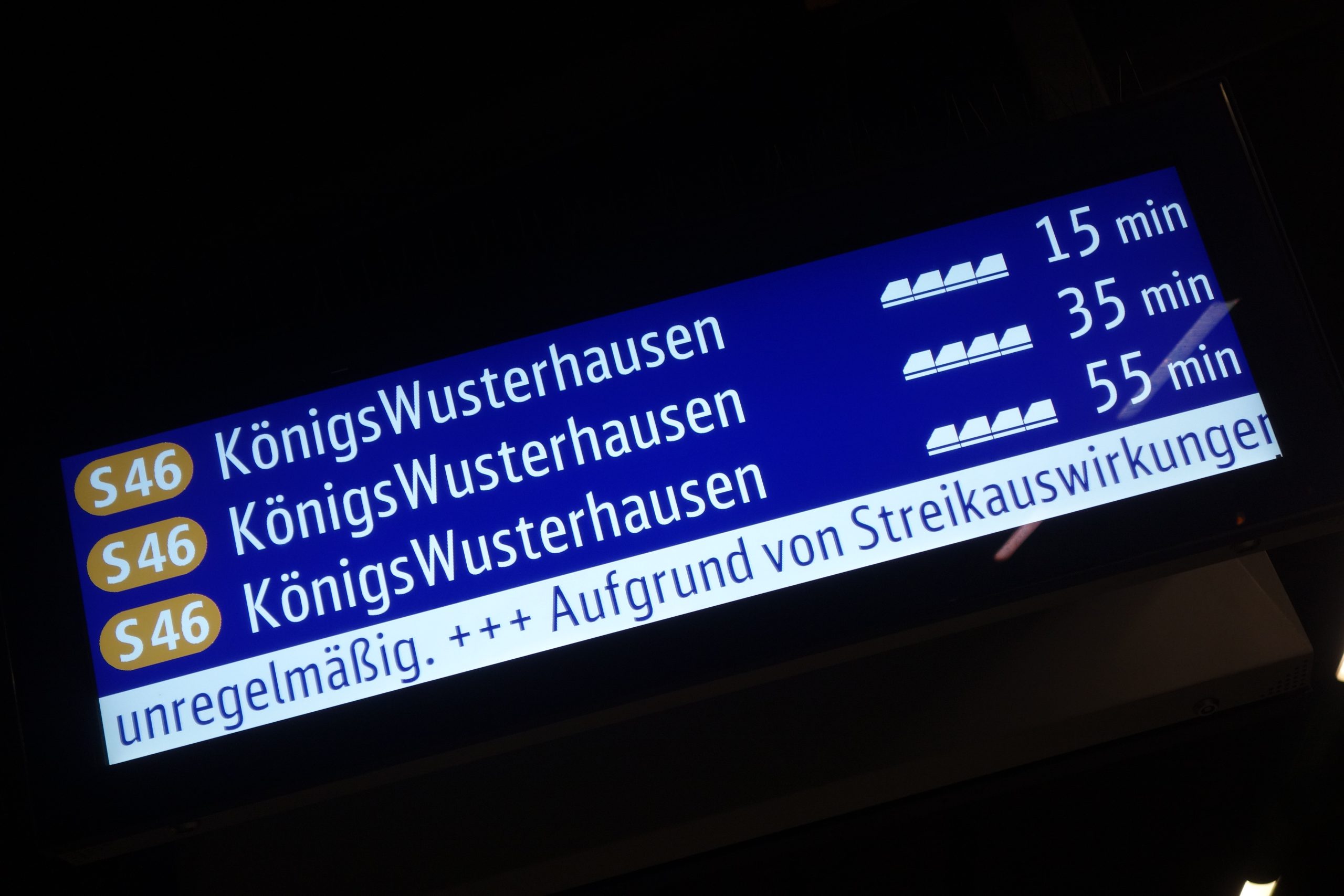 Deutschland BahnGewerkschaft GDL streikt, DB klagt und lockt Rail & Mobility